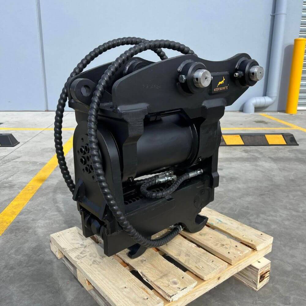 Excavator Attachment Hydraulic Tilting Hitch