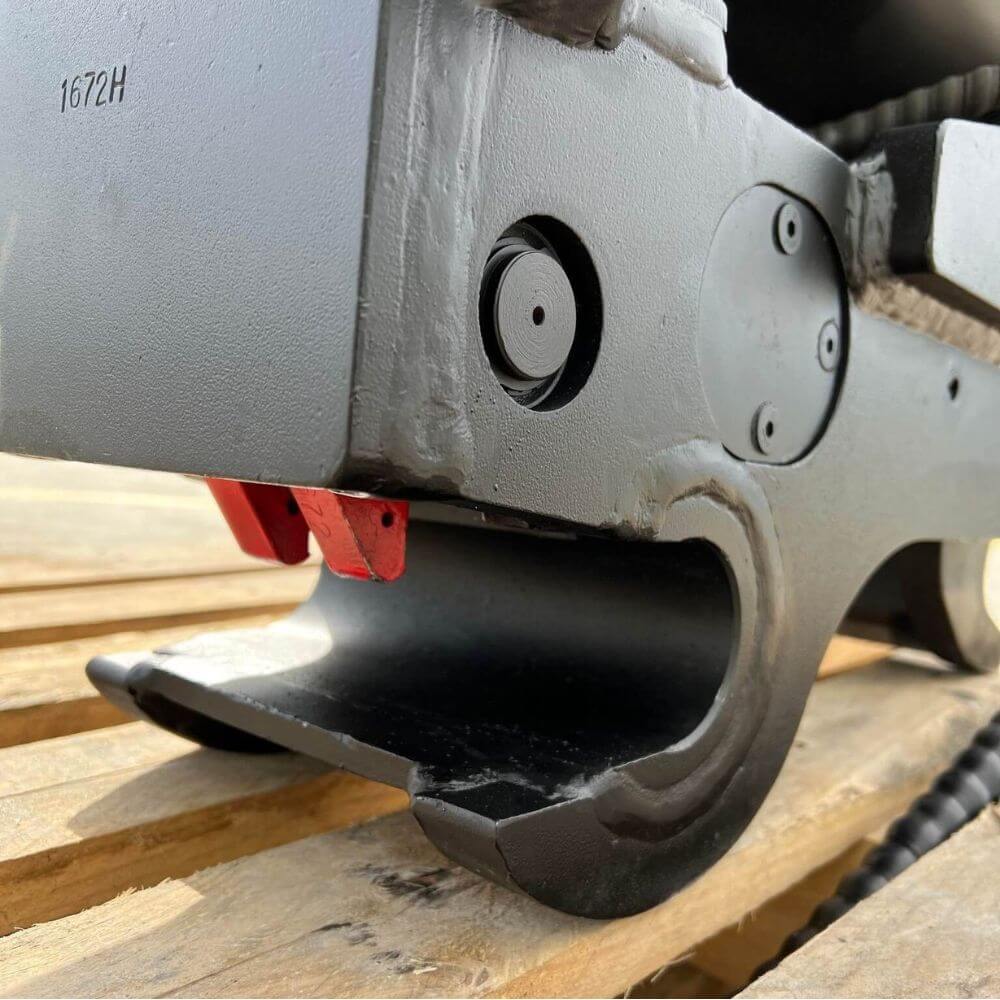 Excavator Attachment Hydraulic Tilting Hitch